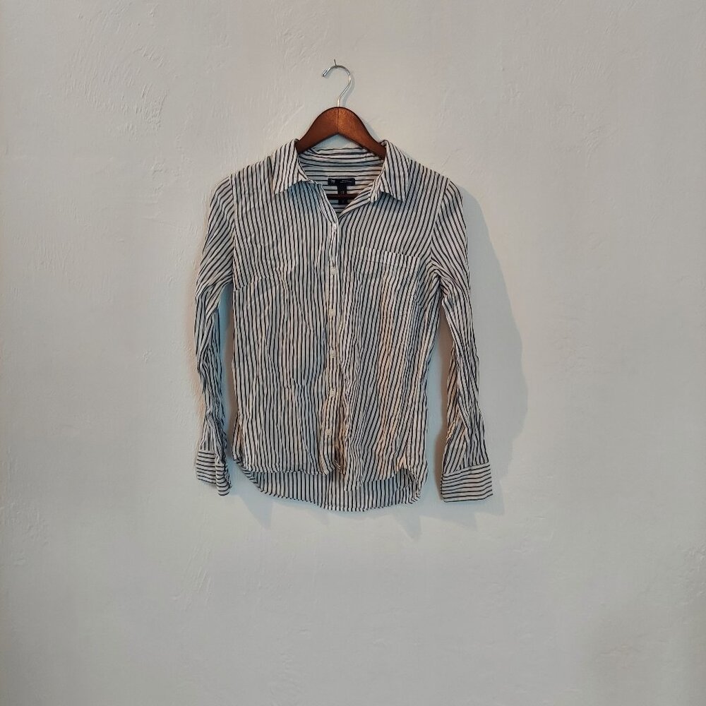 Gap Striped Boyfriend Fit Button Down Shirt